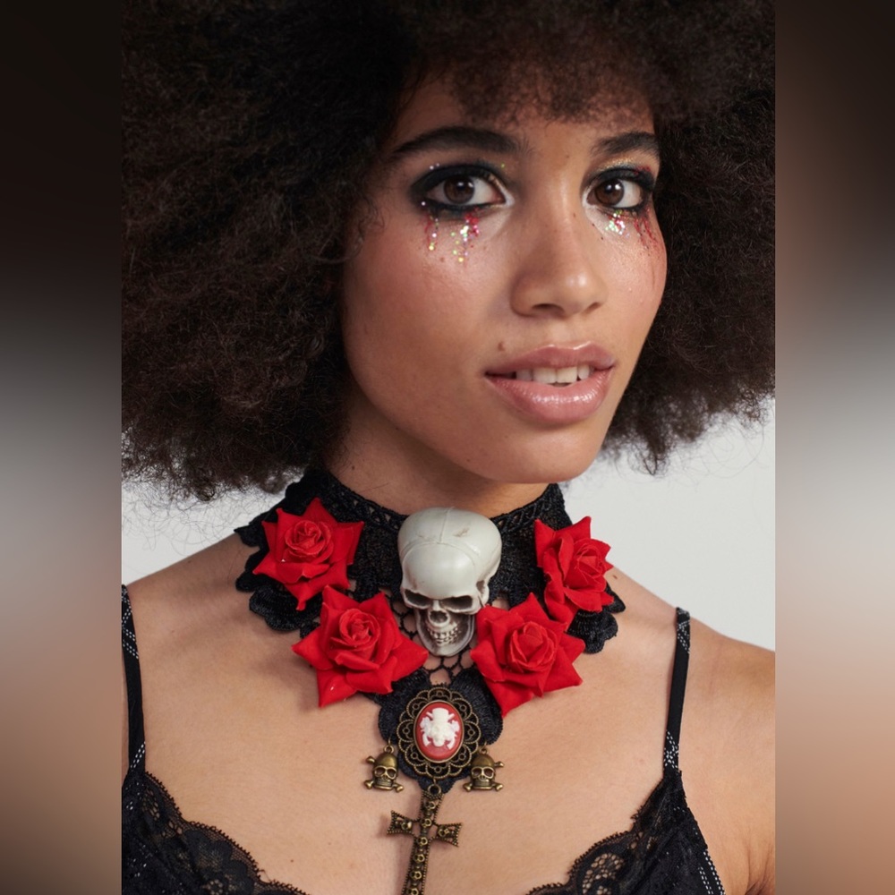 Nasty Gal gothic, Halloween choker necklace. Skull, roses, cross detail. NWT